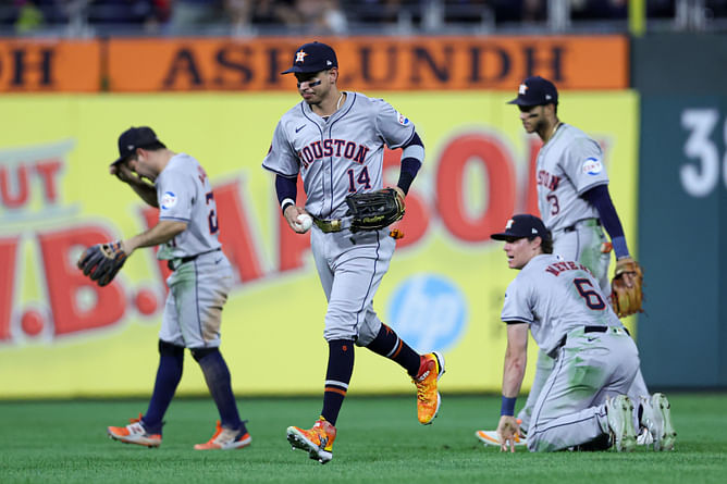 "Phillies just got your number"; "Bring the [trashcan] tomorrow" - Fans troll shunted Astros hitters after dropping second straight game on road