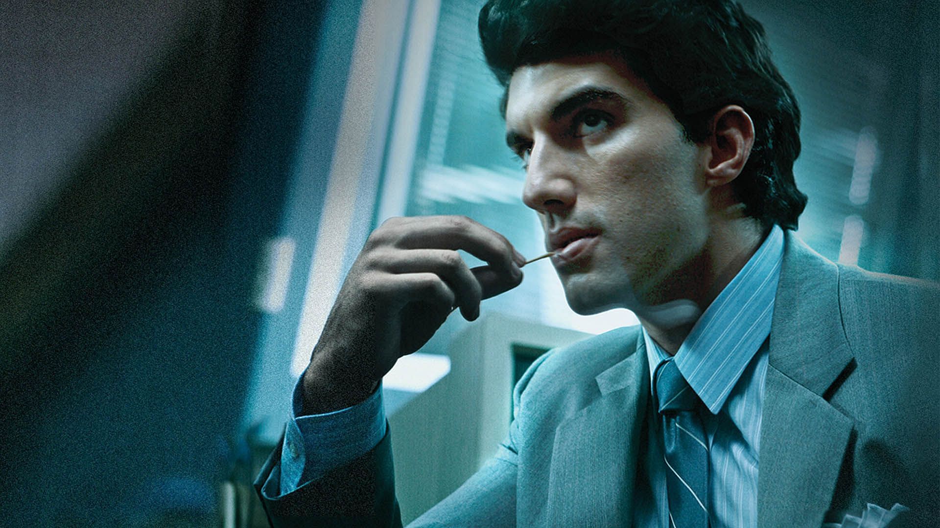 Justin Baldoni in Con Man (Image via Amazon Video)