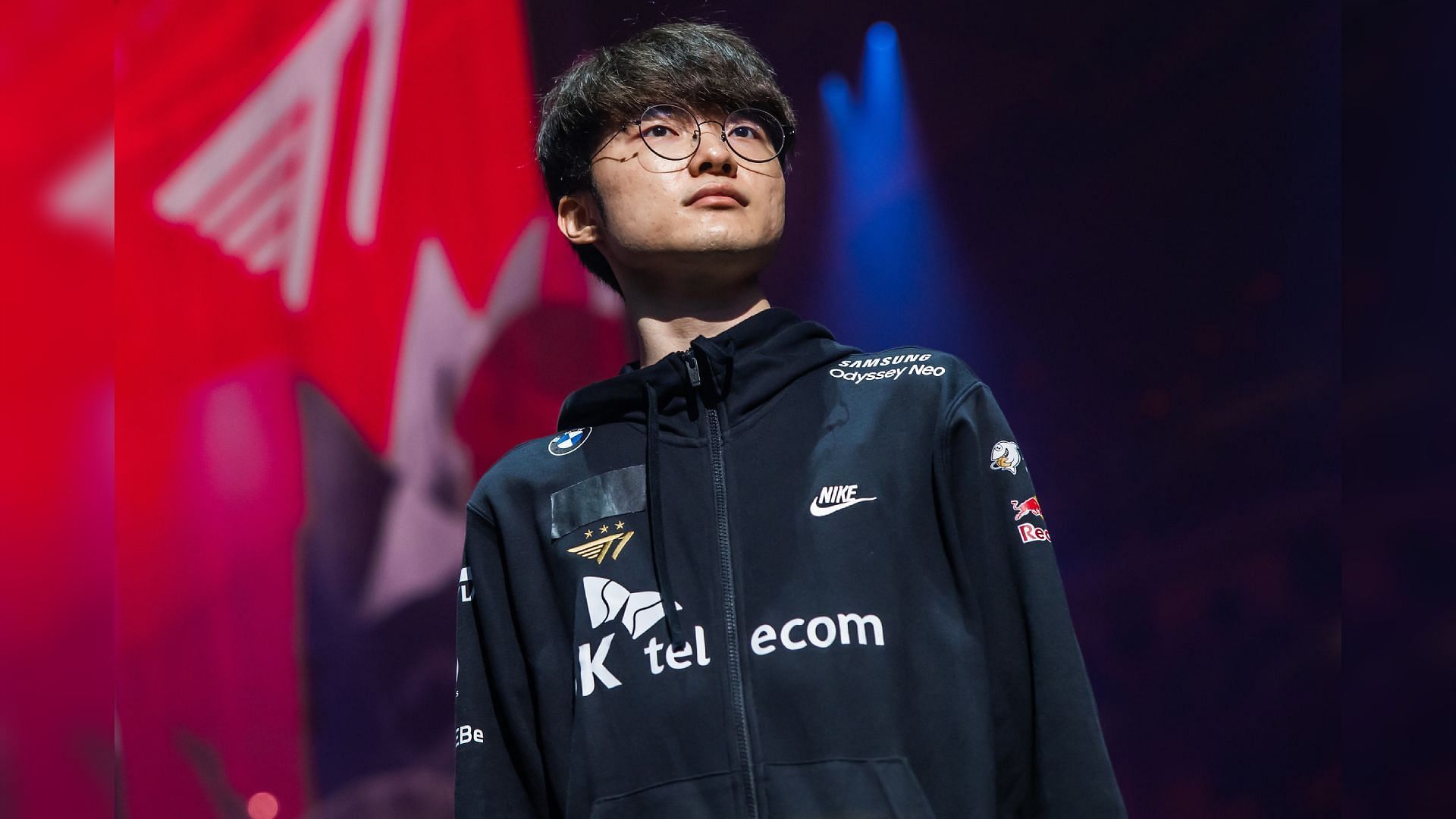 Fans rush to support of T1 Faker after post-game breakdown (Image via Flickr/LoL Esports)