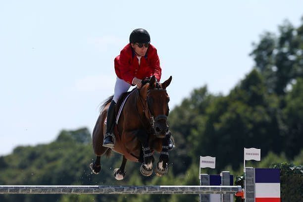 Karl Cook Family - Father, Mother, Siblings, Wife, Kids