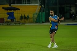 [Watch] “Sign karu kya” - Virat Kohli has an interesting interaction with a fan in Sri Lanka