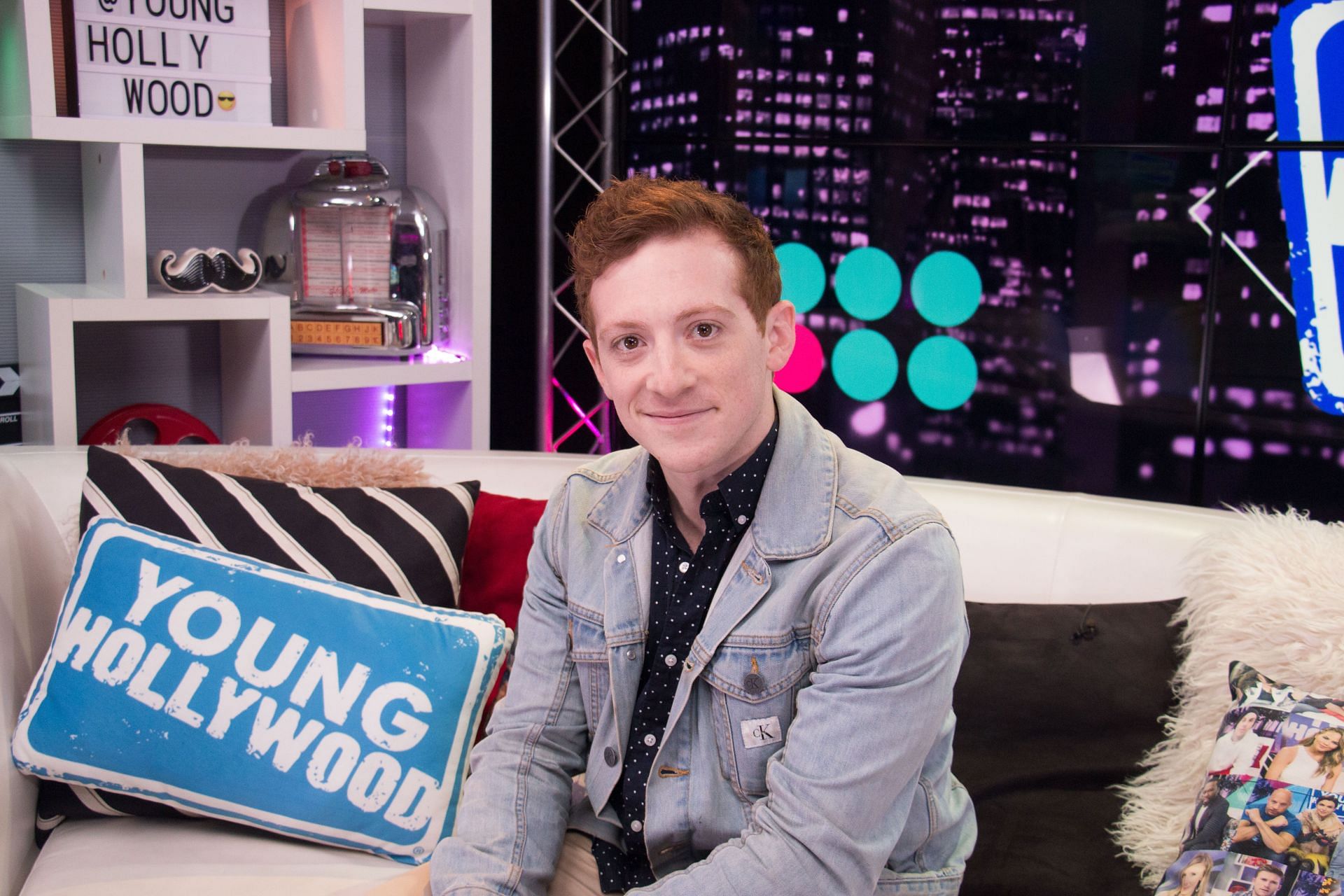 Tom Kenny And Ethan Slater Visit Young Hollywood Studio - Source: Getty