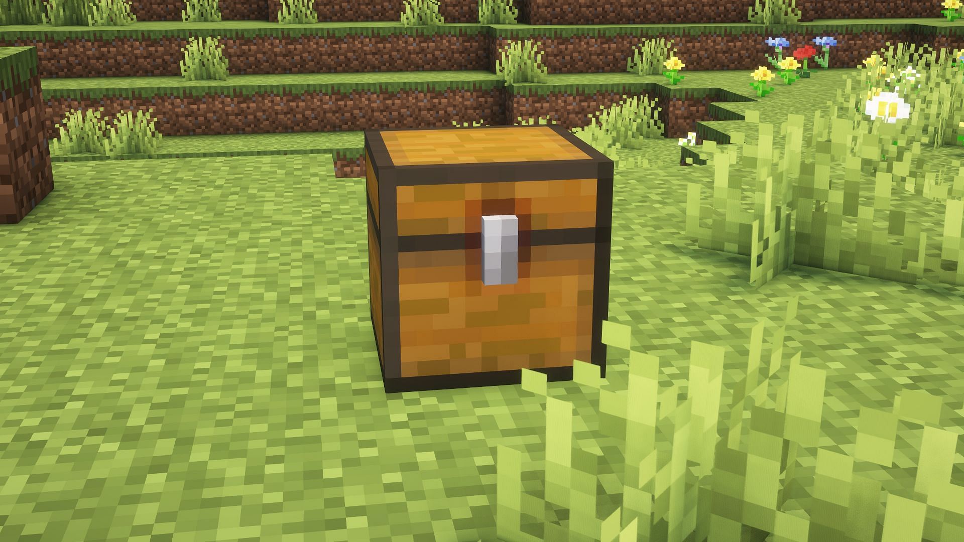 Trapped chest looks similar to regular chest, but has redstone related features (Image via Mojang Studios)