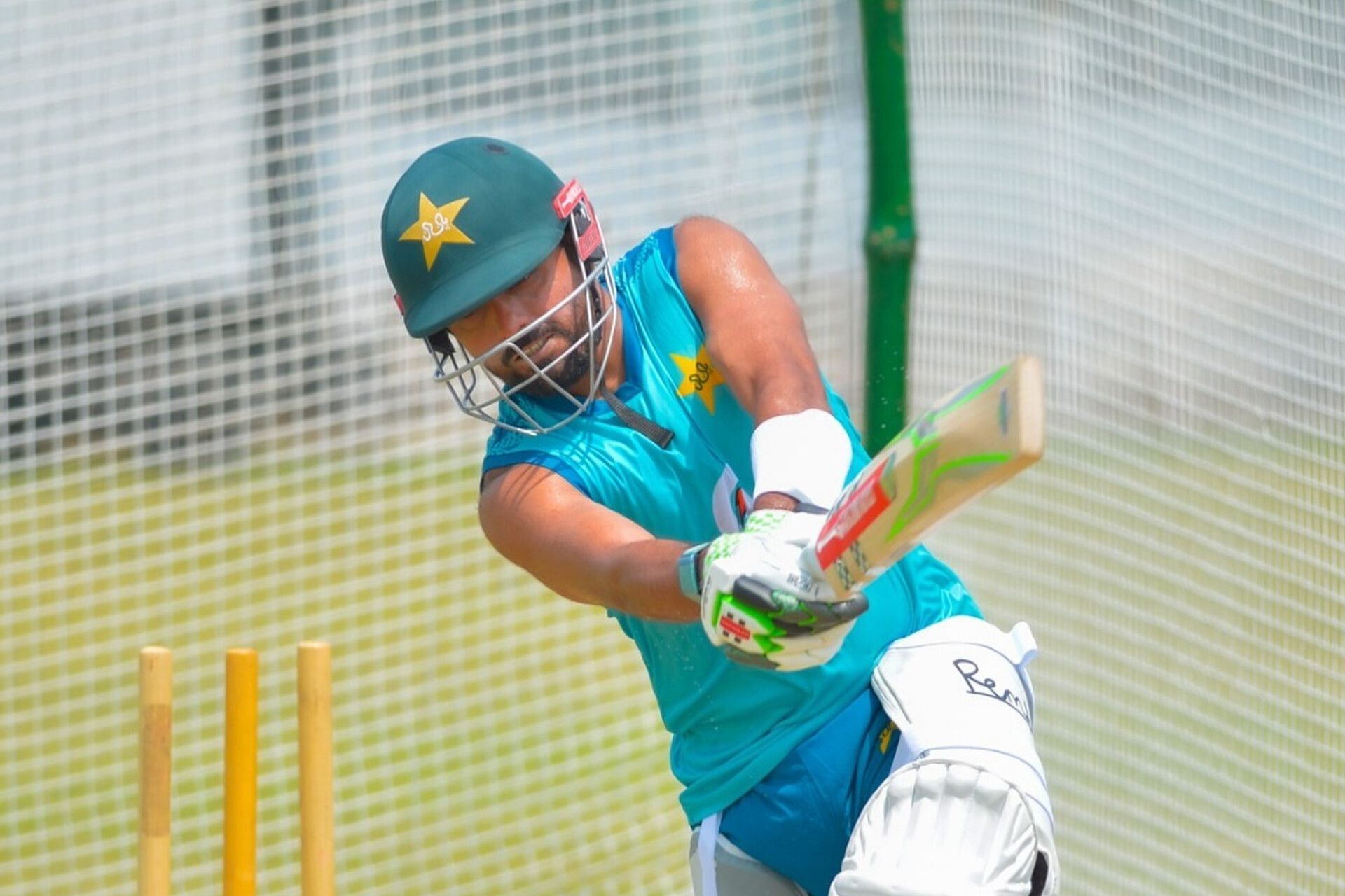 Babar Azam trains hard ahead of Test series against Bangladesh (Image via Instagram/@babarazam)