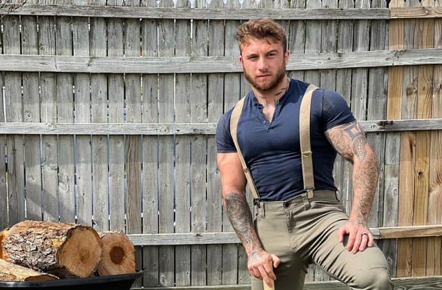 Where is Garett Nolan from?