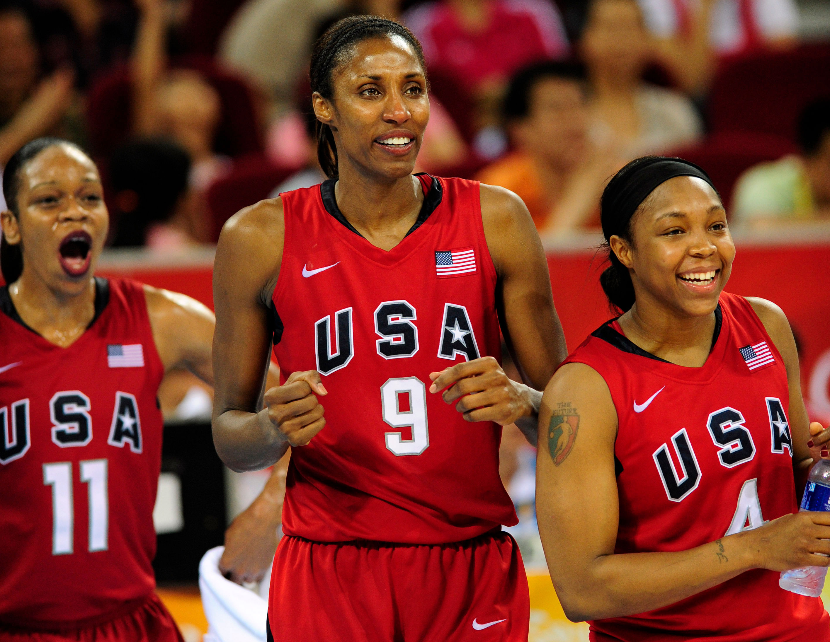 Former Team USA women&#039;s basketball superstar center Lisa Leslie (middle) (Image Credit: Bob Donnan-USA TODAY Sports)