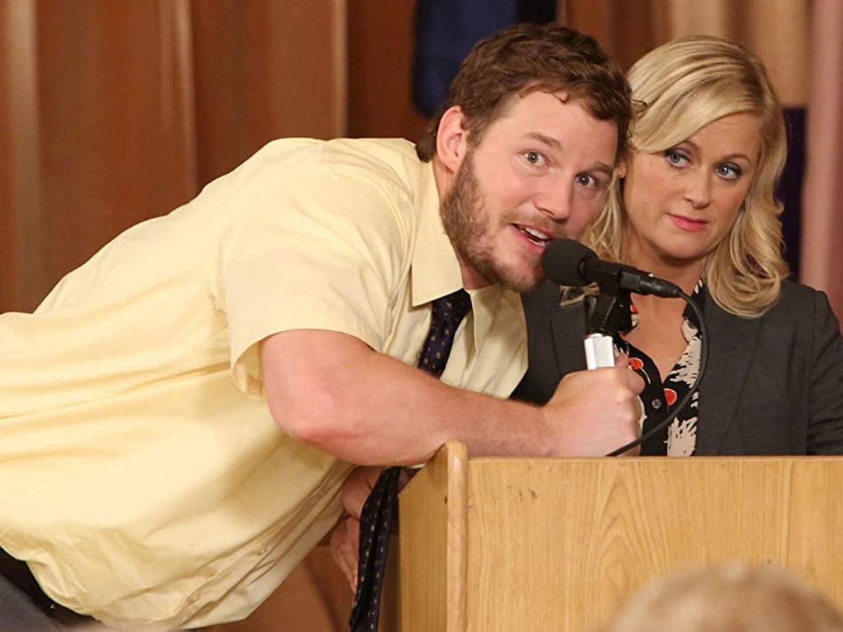 A still featuring Chris Pratt and Amy Poehler from Park and Recreation (Image via IMDb)