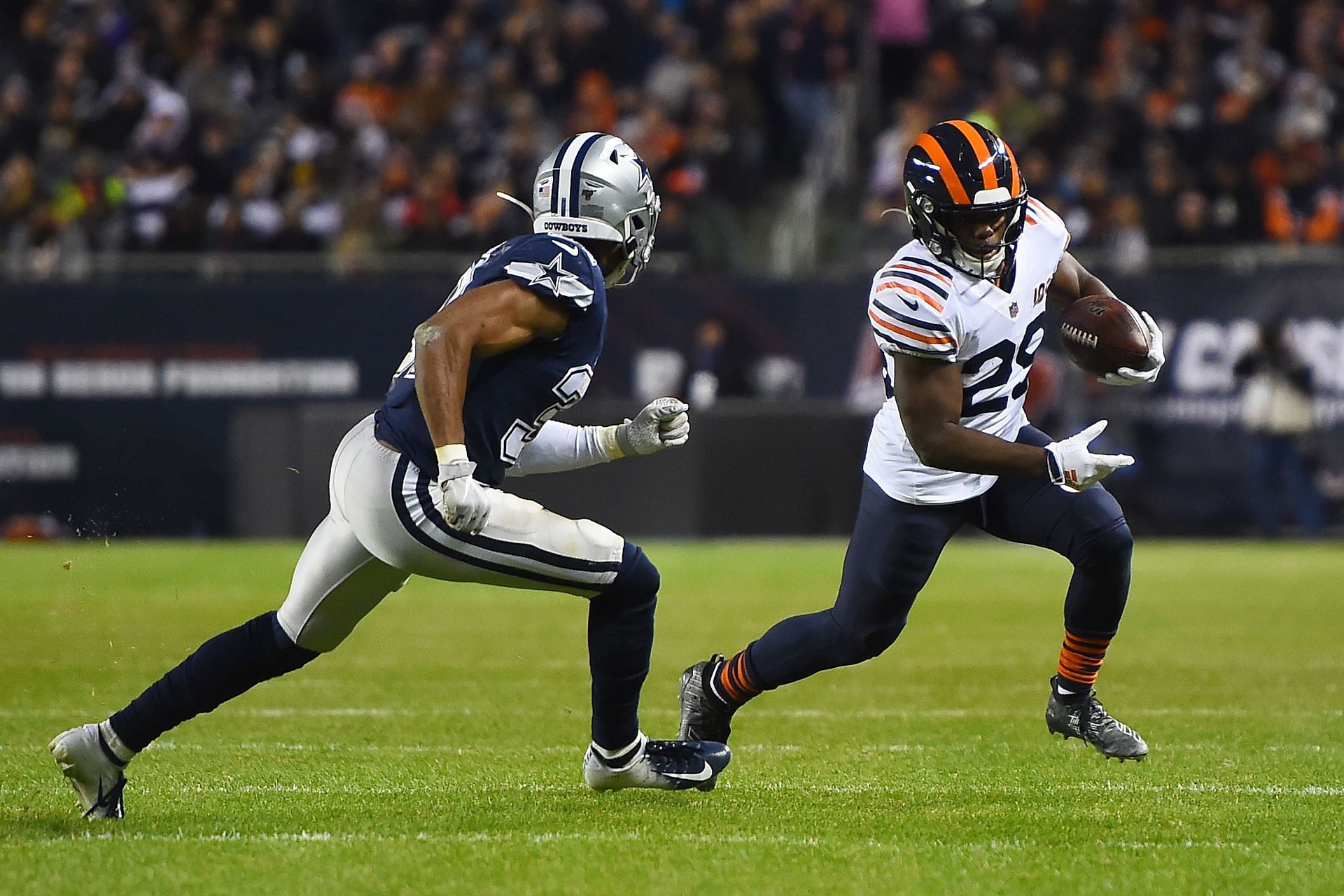 NFL fans pay tribute to Tarik Cohen as explosive RB announces ...