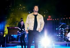 When did Luke Bryan's sister Kelly die? Country music star pays tribute to late sibling onstage with a hat