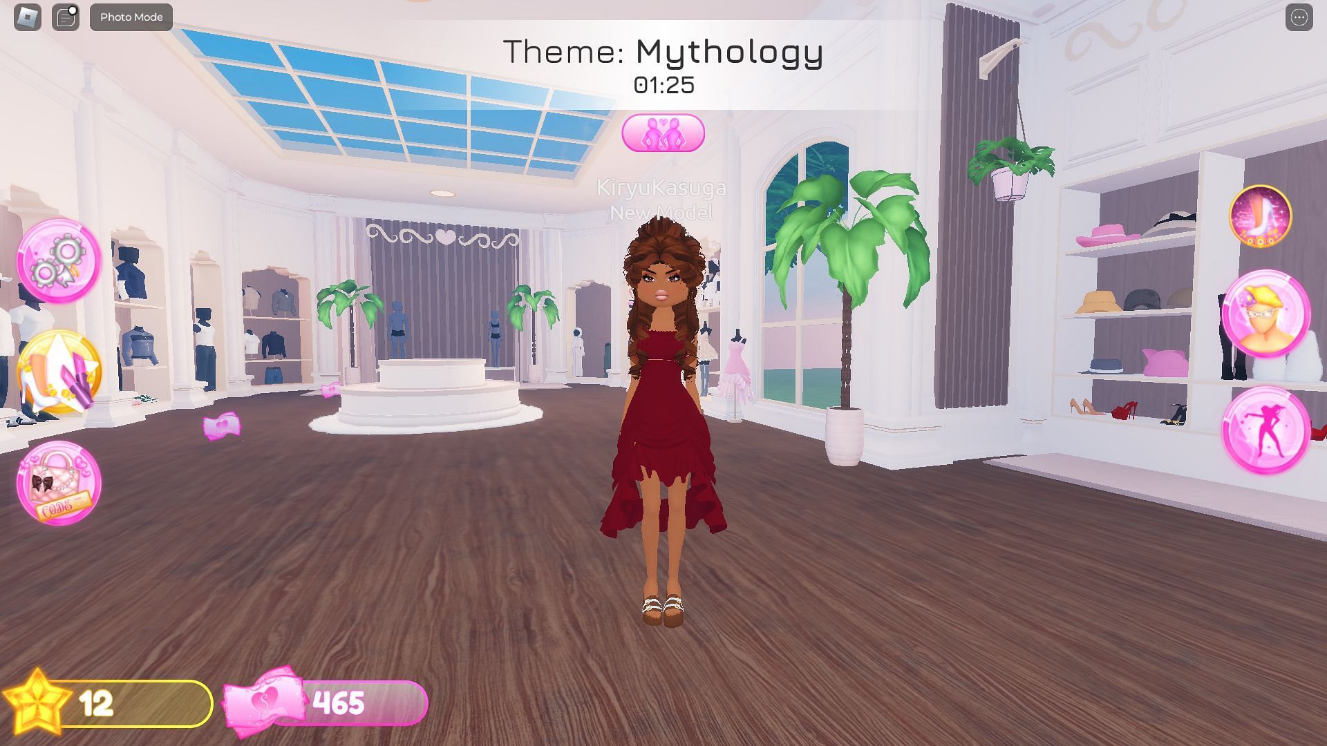 Sample outfit based on Greek Mythology (Image via Roblox)