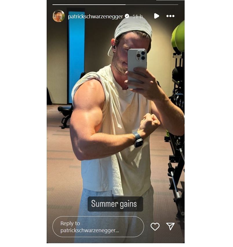 Patrick flexing his bicep in a selfie, calls it &#039;summer gains&#039; (image credits: Instagram)