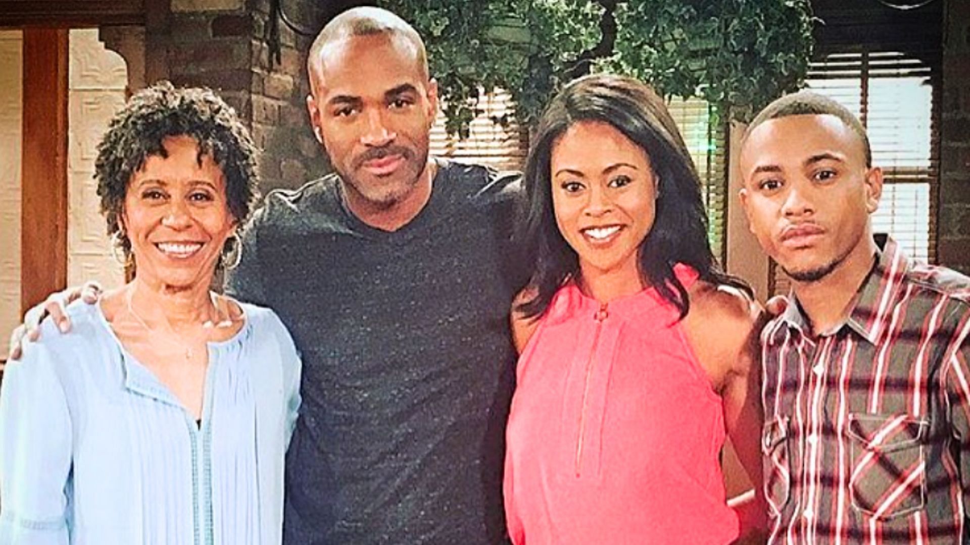 A throwback image of Donnell with other cast members from the soap (Image via Instagram/@donnellturner)