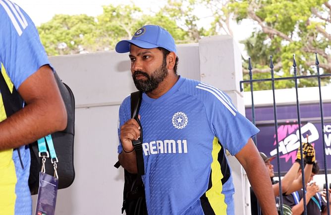 [Watch] "Anna Hari, Meka Hari" - Rohit Sharma encourages Indian bowlers in Sinhala during IND vs SL 3rd ODI
