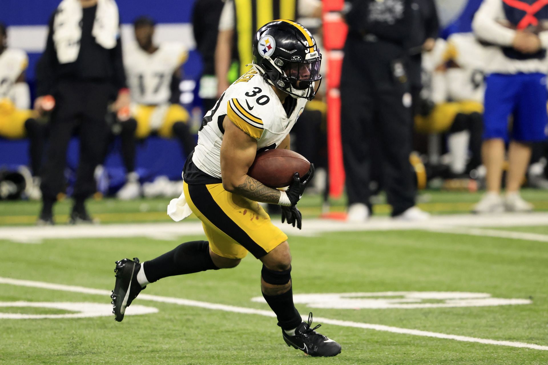 Warren at Pittsburgh Steelers vs. Indianapolis Colts - Source: Getty