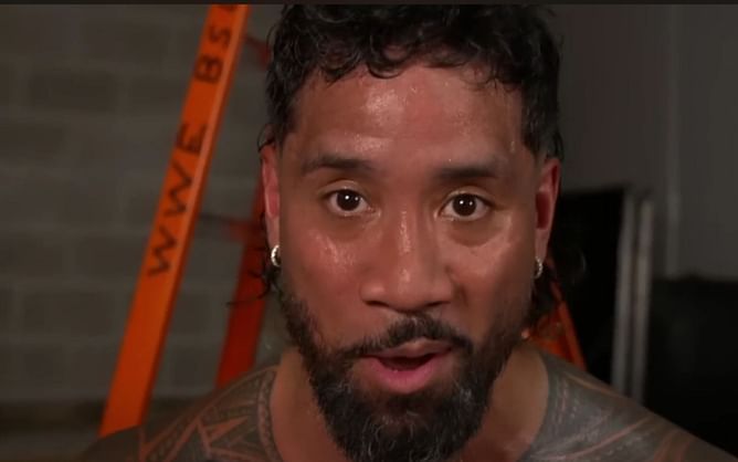 [VIDEO] Jey Uso makes former heel break character after SmackDown dark match