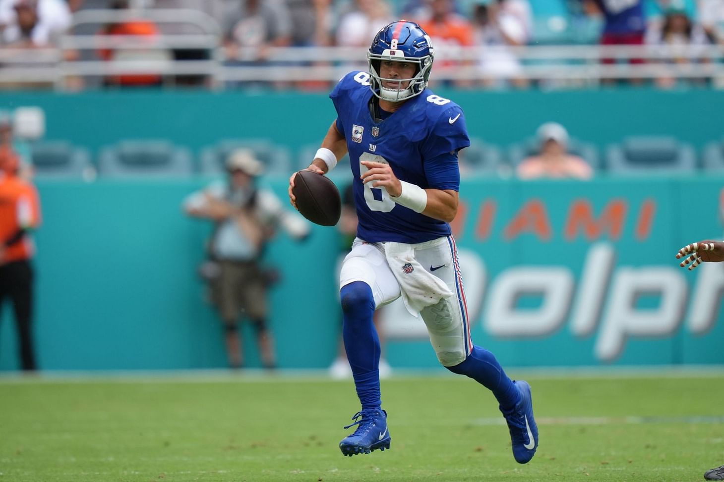 Giants fans outraged by Daniel Jones' picksix blunder against Texans