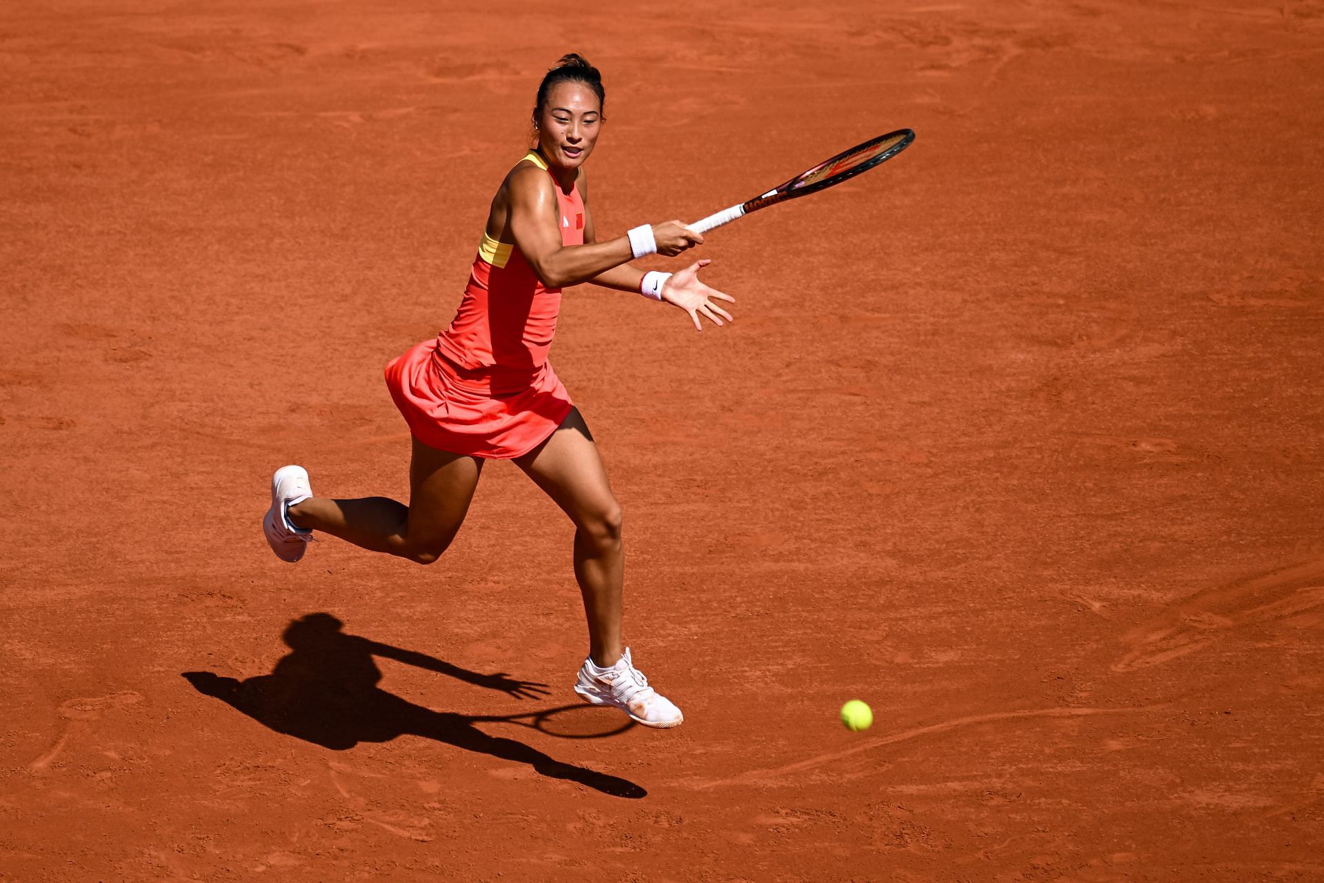 Zheng Qinwen in action at the Paris Olympics (Source: Getty)