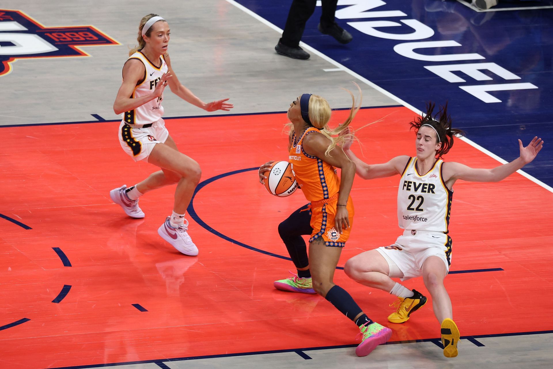 WNBA: AUG 28 Connecticut Sun at Indiana Fever - Source: Getty