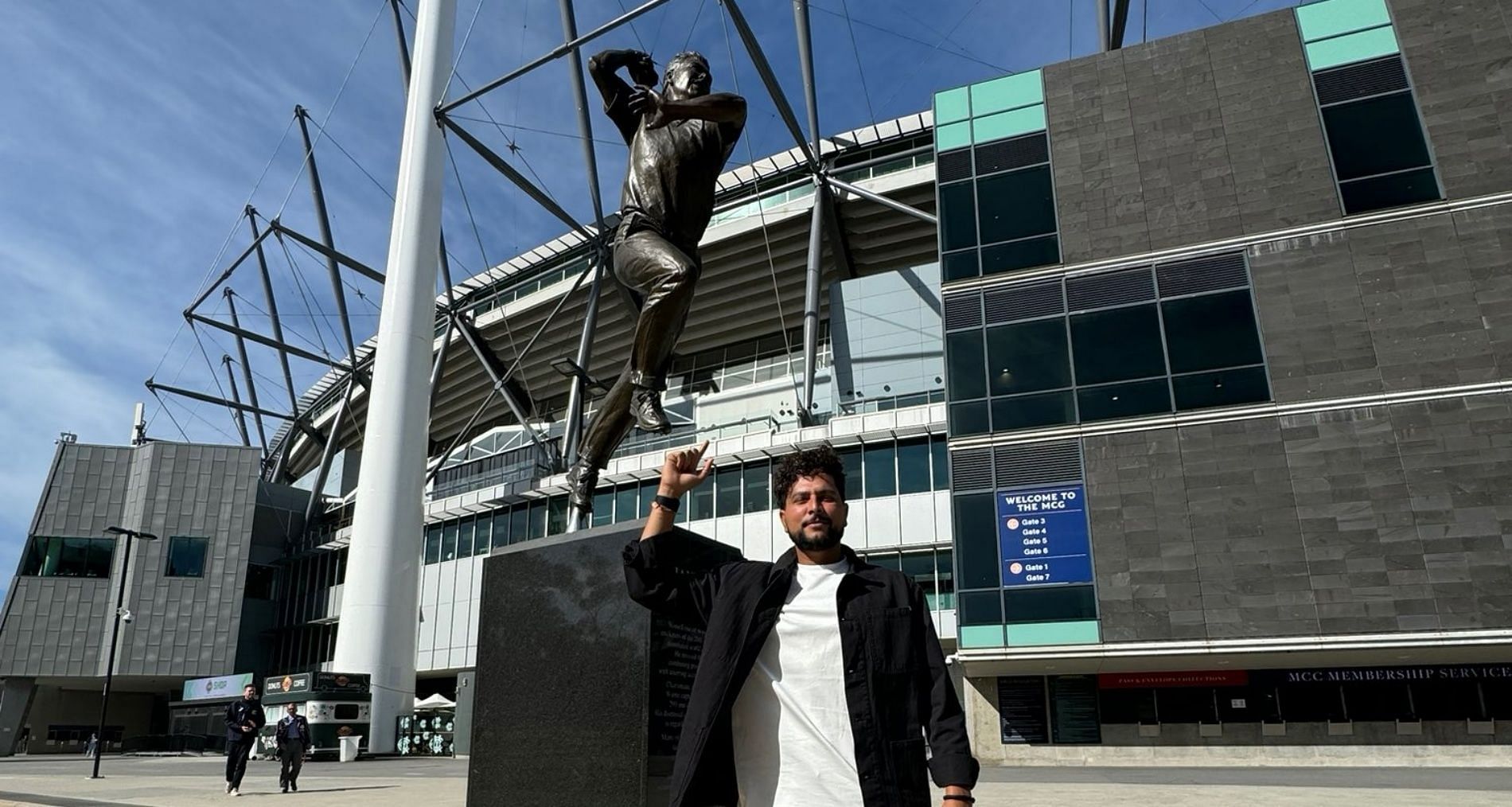 Kuldeep Yadav, Shane Warne