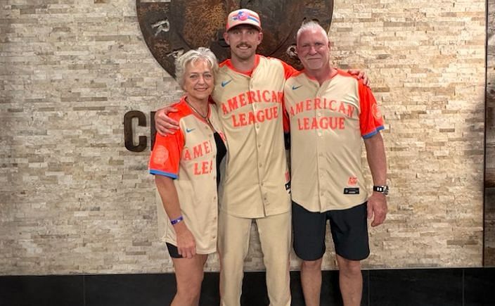 Jordan Westburg with his parents