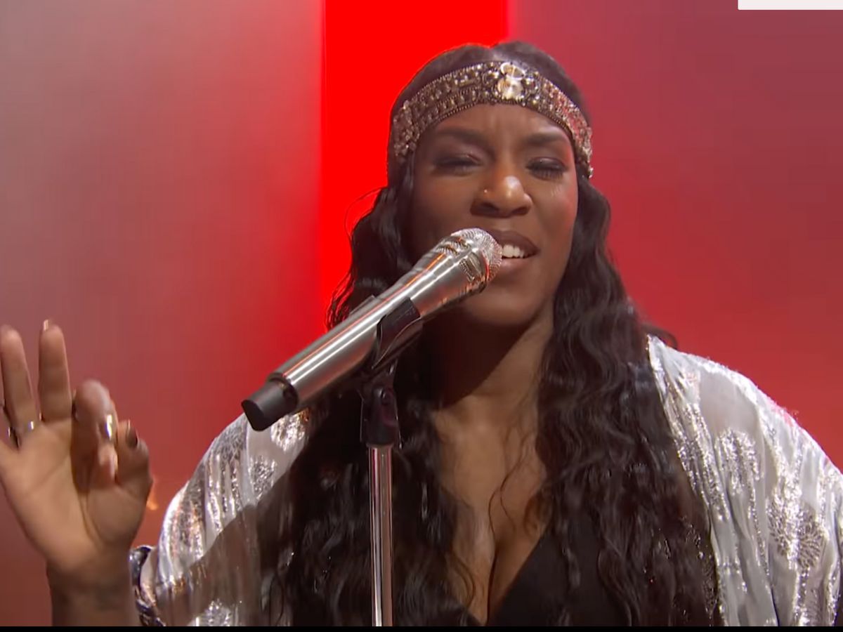 Liv Warfield from AGT (Image via YouTube/America&#039;sGotTalent)