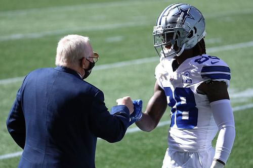 Dallas Cowboys vs. Seattle Seahawks (source: Getty)