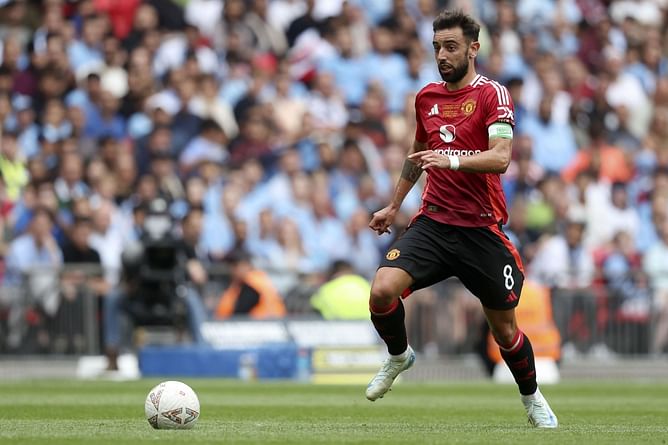 How much will Bruno Fernandes earn at Manchester United? Reports emerge on wages after new contract signing