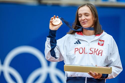 Iga Swiatek with her bronze medal at the Olympic Games Paris 2024 | Getty