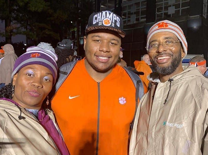 Dexter Lawrence Parents