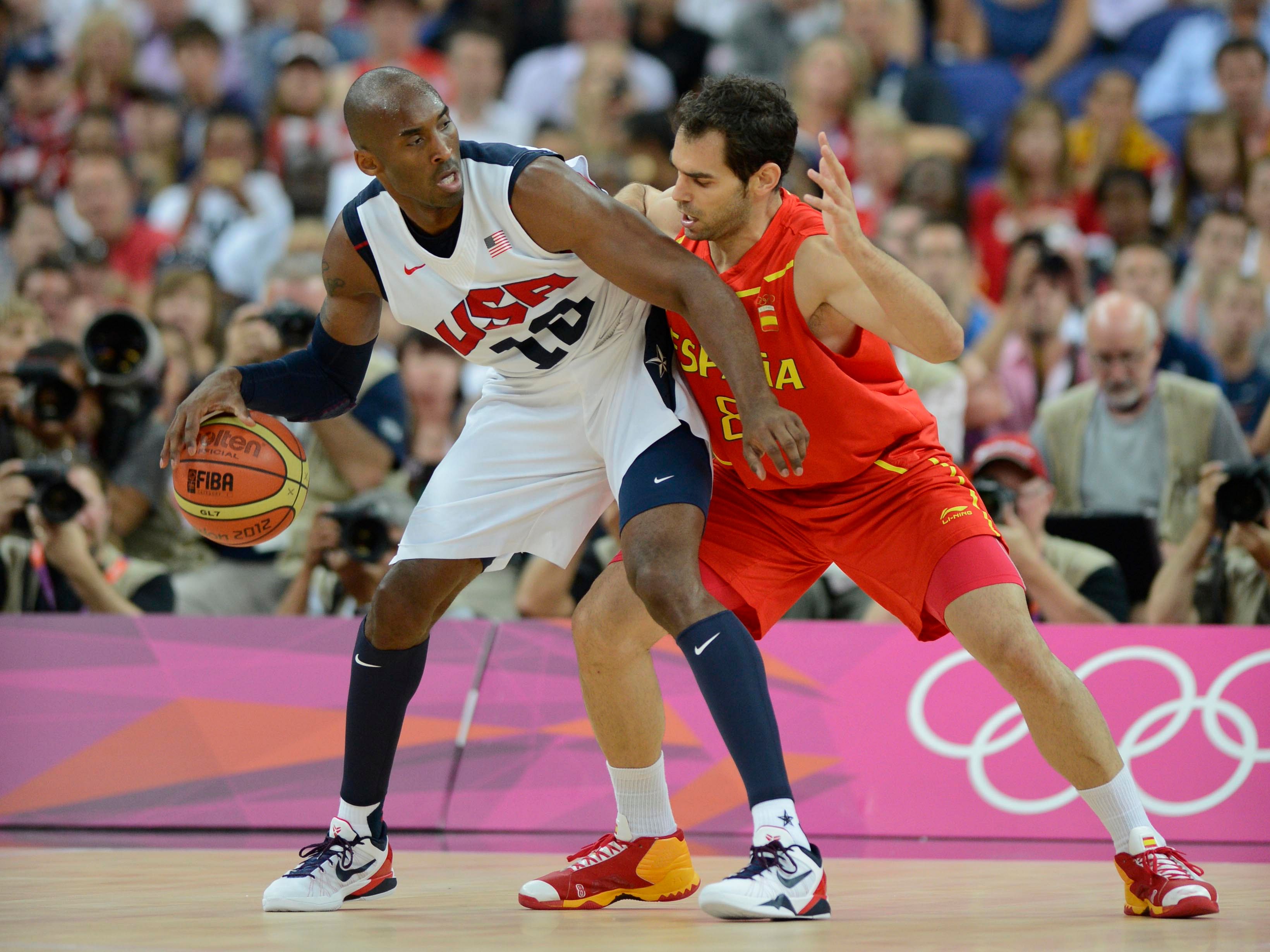 Jose Calderon defends Kobe Bryant during the men's basketball final in the London 2012 Olympic Games. Photo Credit: Imagn