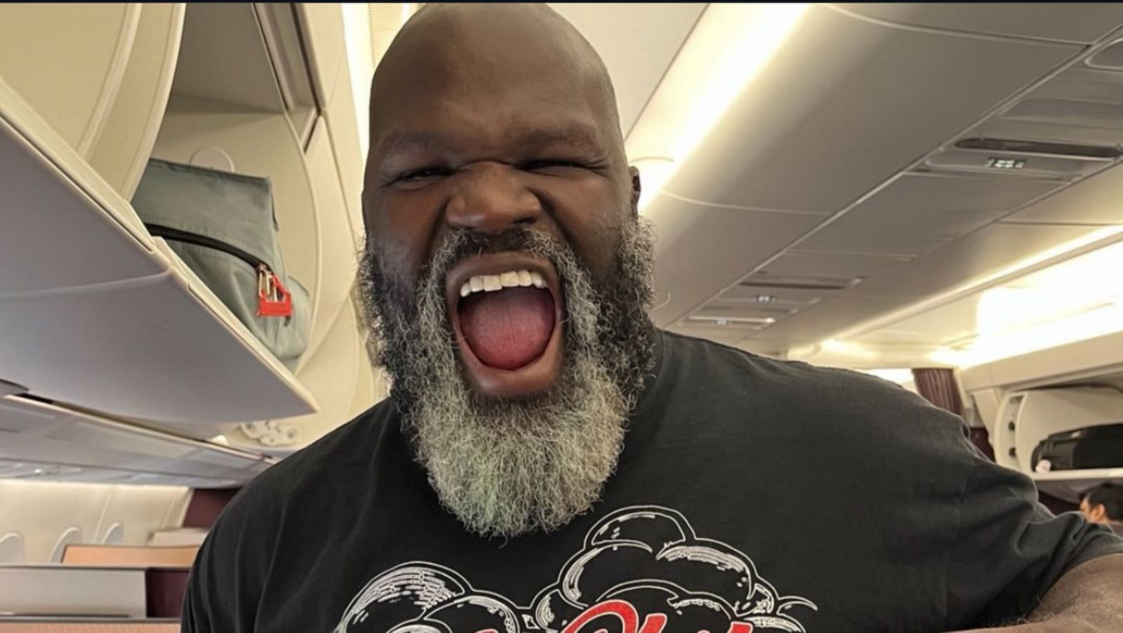 Mark Henry sharing his insane lifts