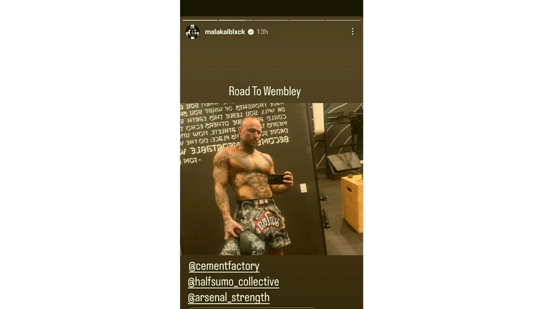 Malakai Black shows off his physique [Credits: Black's Instagram]