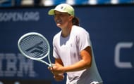 Iga Swiatek practices ahead of the US Open (Picture: Getty)