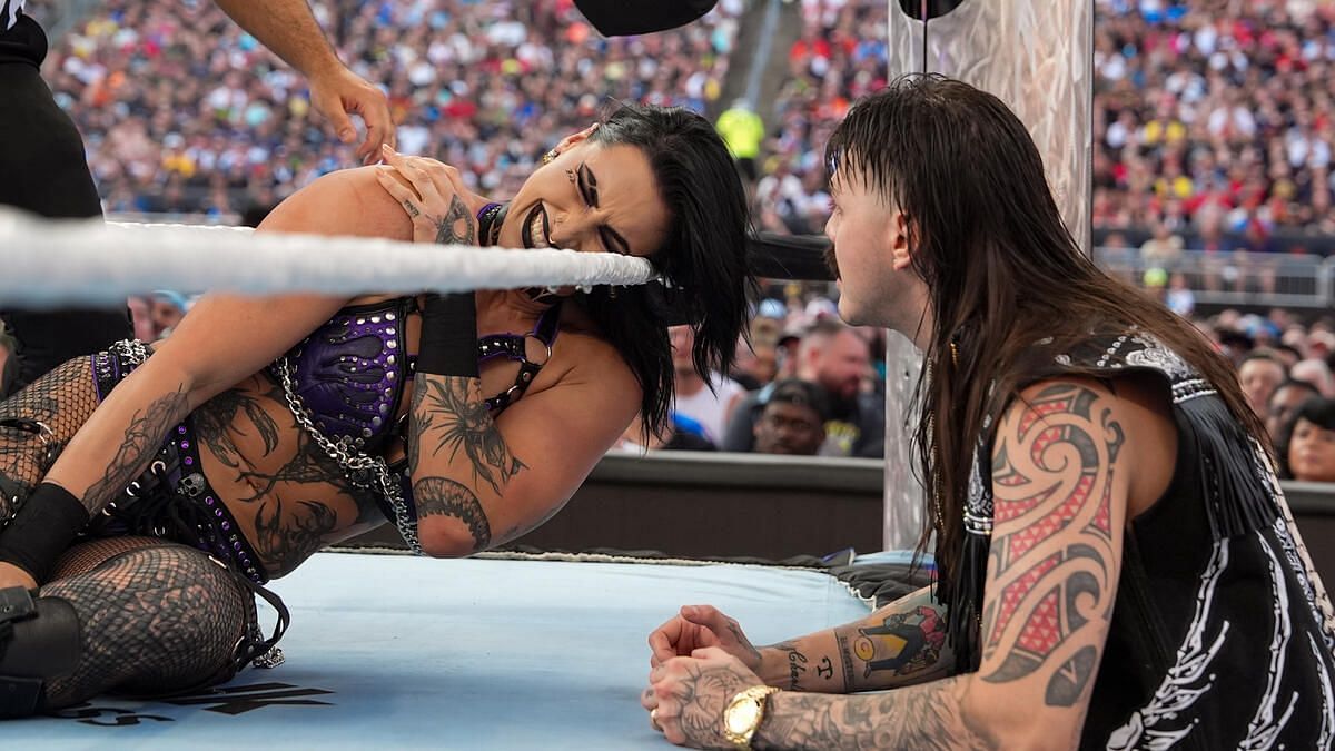 Rhea and Dominik at SummerSlam 2024