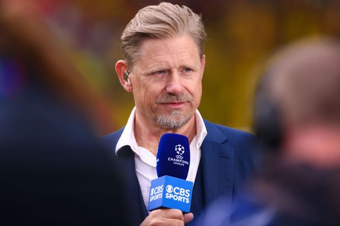 “He should be prioritizing Manchester United and not his country” - Peter Schmeichel slams ‘important’ Red Devils star
