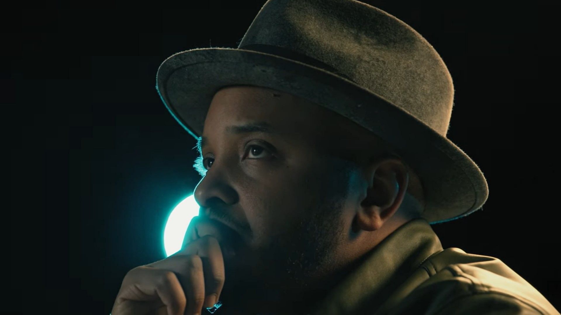 Director Justin Simien in a still from Hollywood Black (Image via MGM+)