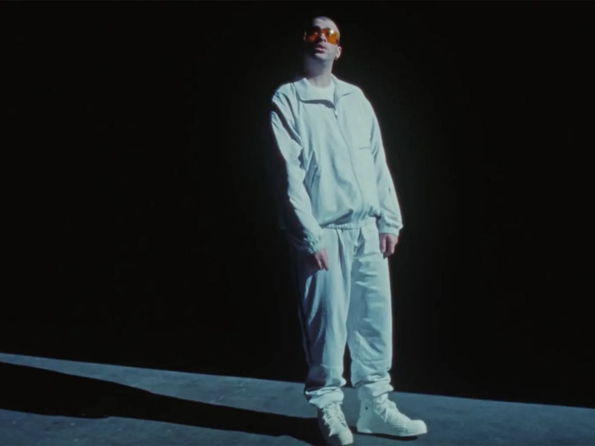 Bad Bunny in Vete music video (Image via YouTube/Bad Bunny)