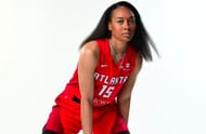 What is Allisha Gray's wingspan?