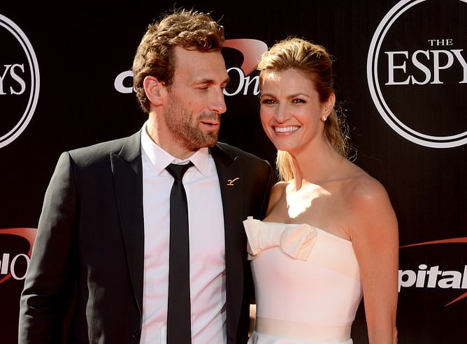 "Kicked his ass": Jarret Stoll's wife Erin Andrews brags of her heroic comeback during bowling date night