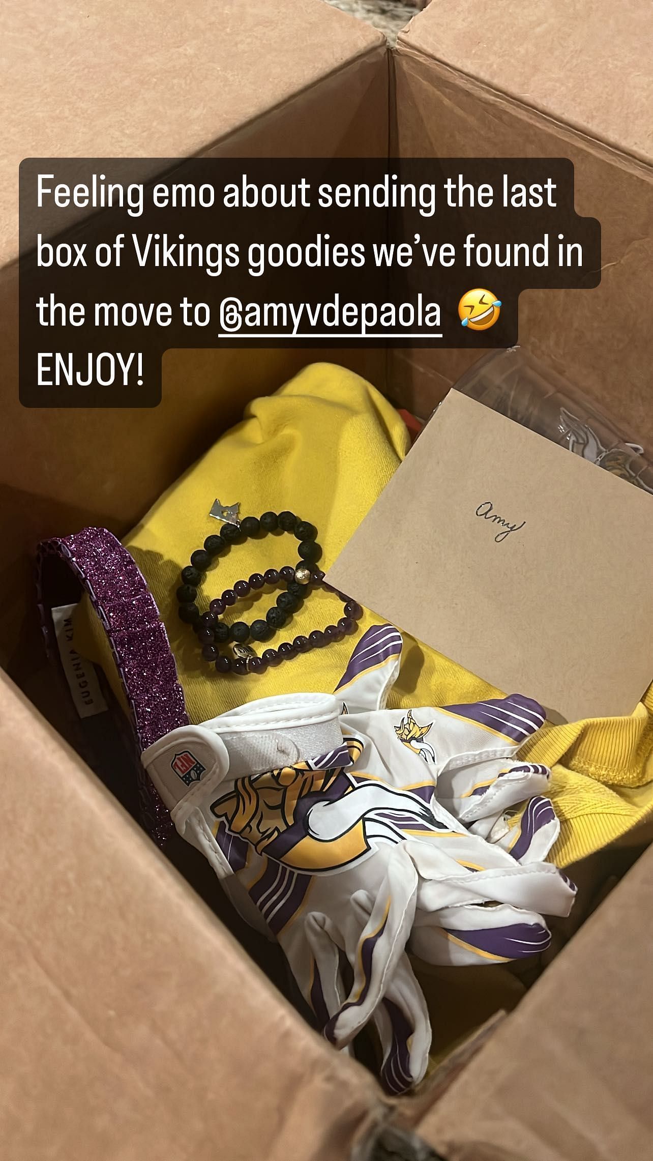 Julie Cousins packs up the last of her Vikings items (via Julia Cousins&#039; Instagram story)