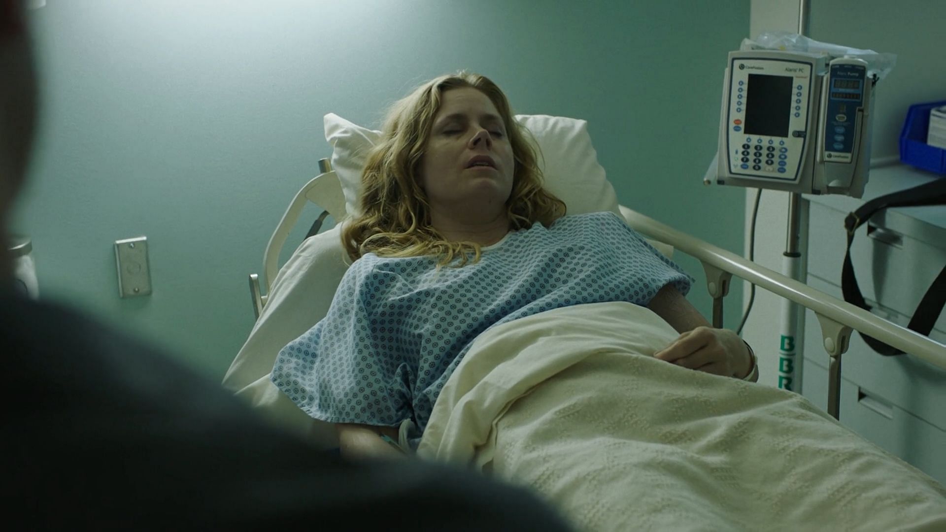 A still showing Amy Adams as Camille Preaker (Image via HBO)