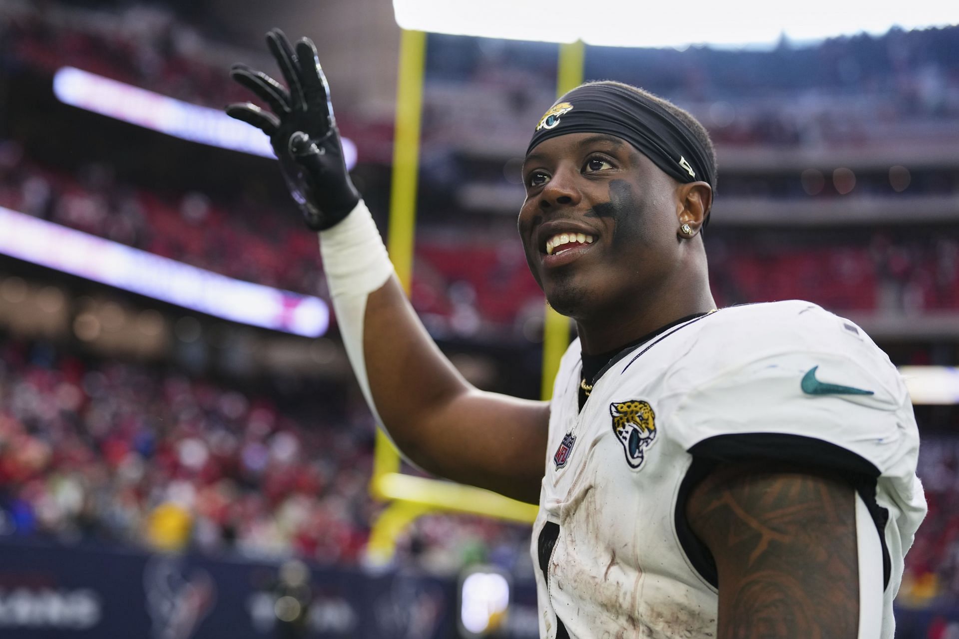 Travis Etienne Jr. Fantasy Outlook: Where Should You Draft Jaguars RB ...