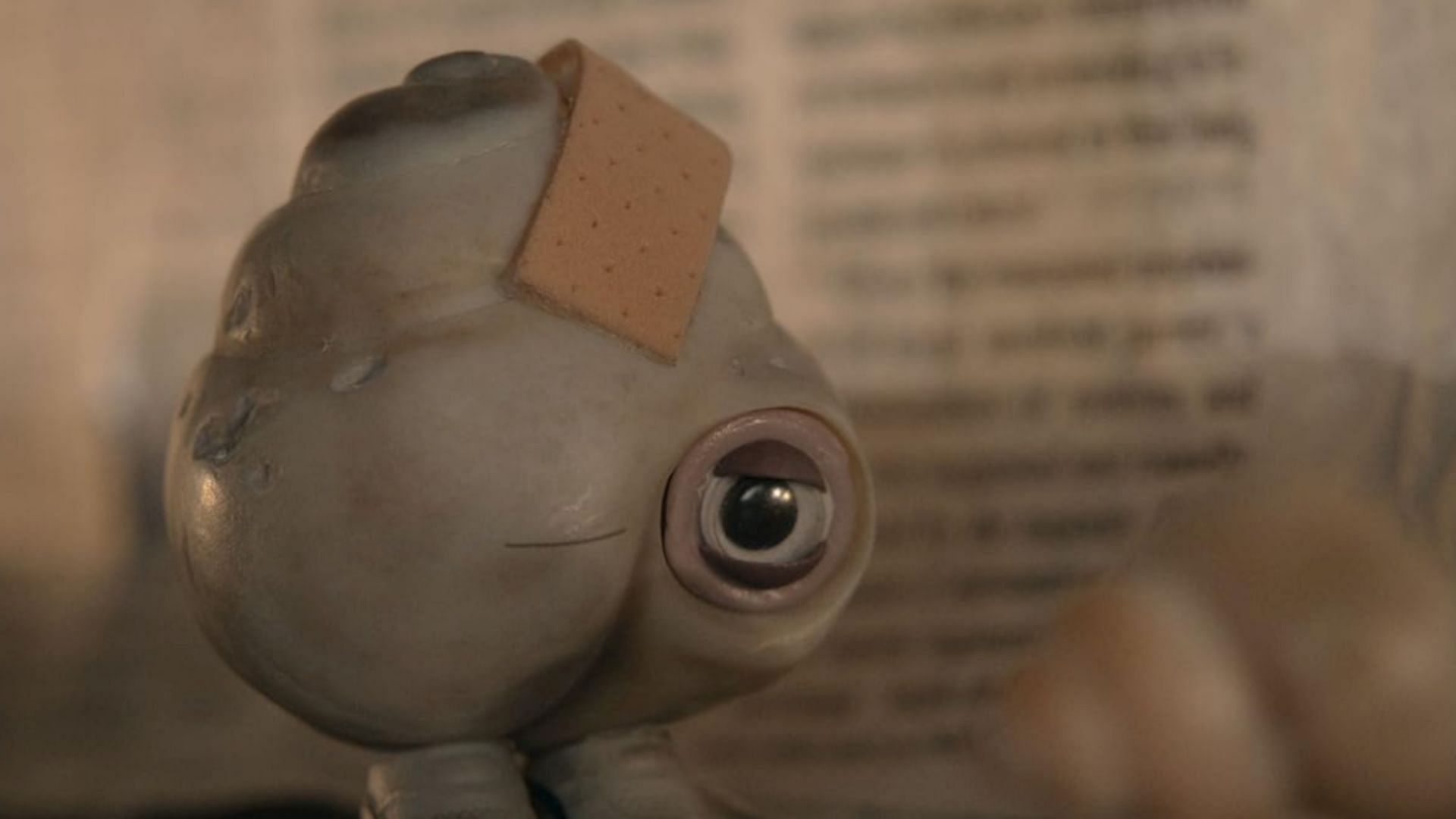 Marcel the Shell With Shoes On (Image via Netflix)