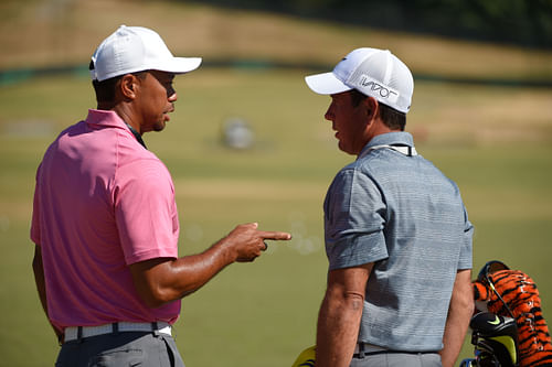 Chris Como with Tiger Woods (Source: Imagn)