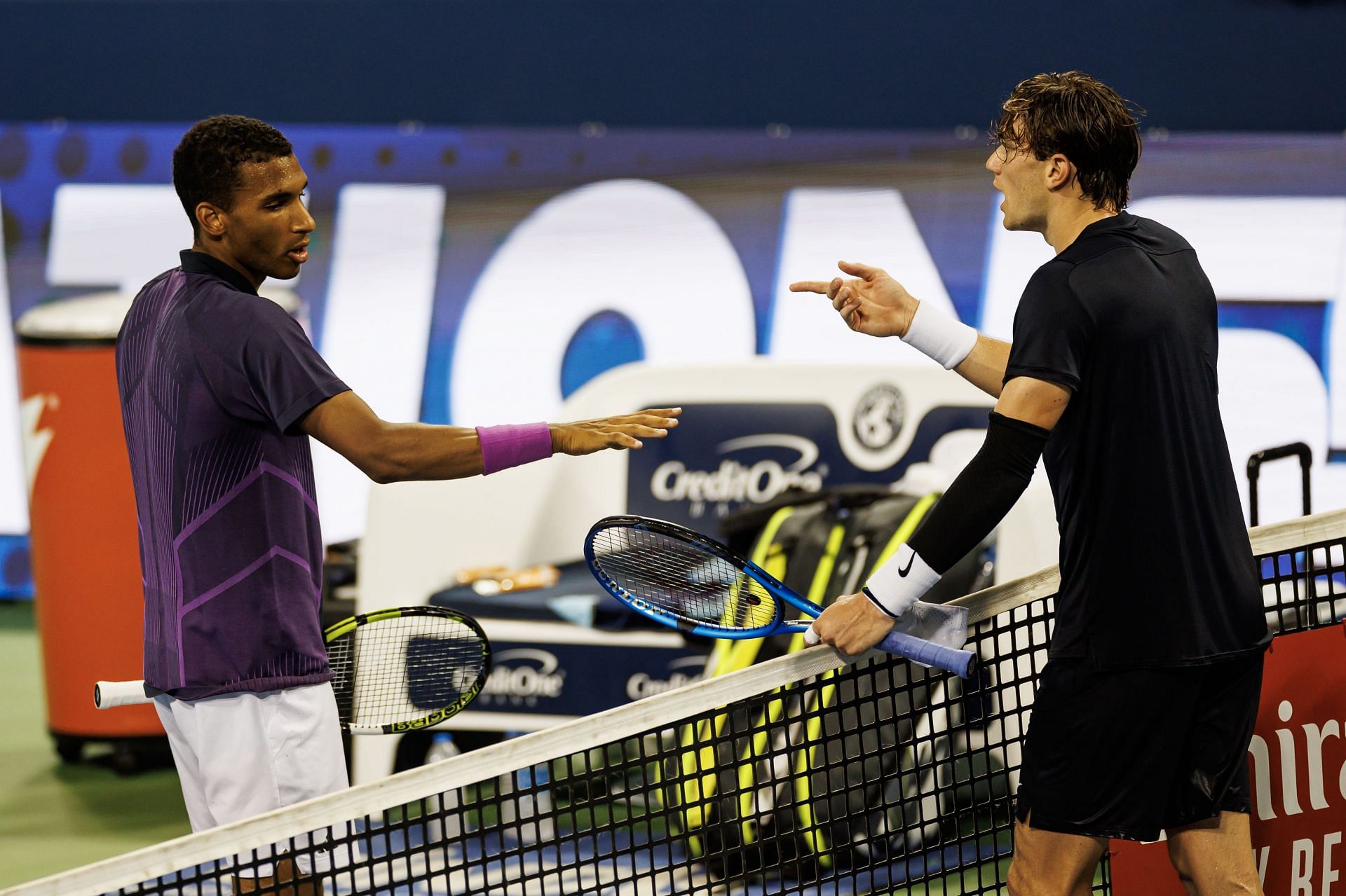 Felix Auger-Aliassime (L) and Jack Draper during a discussion in Cincinnati. (Getty)