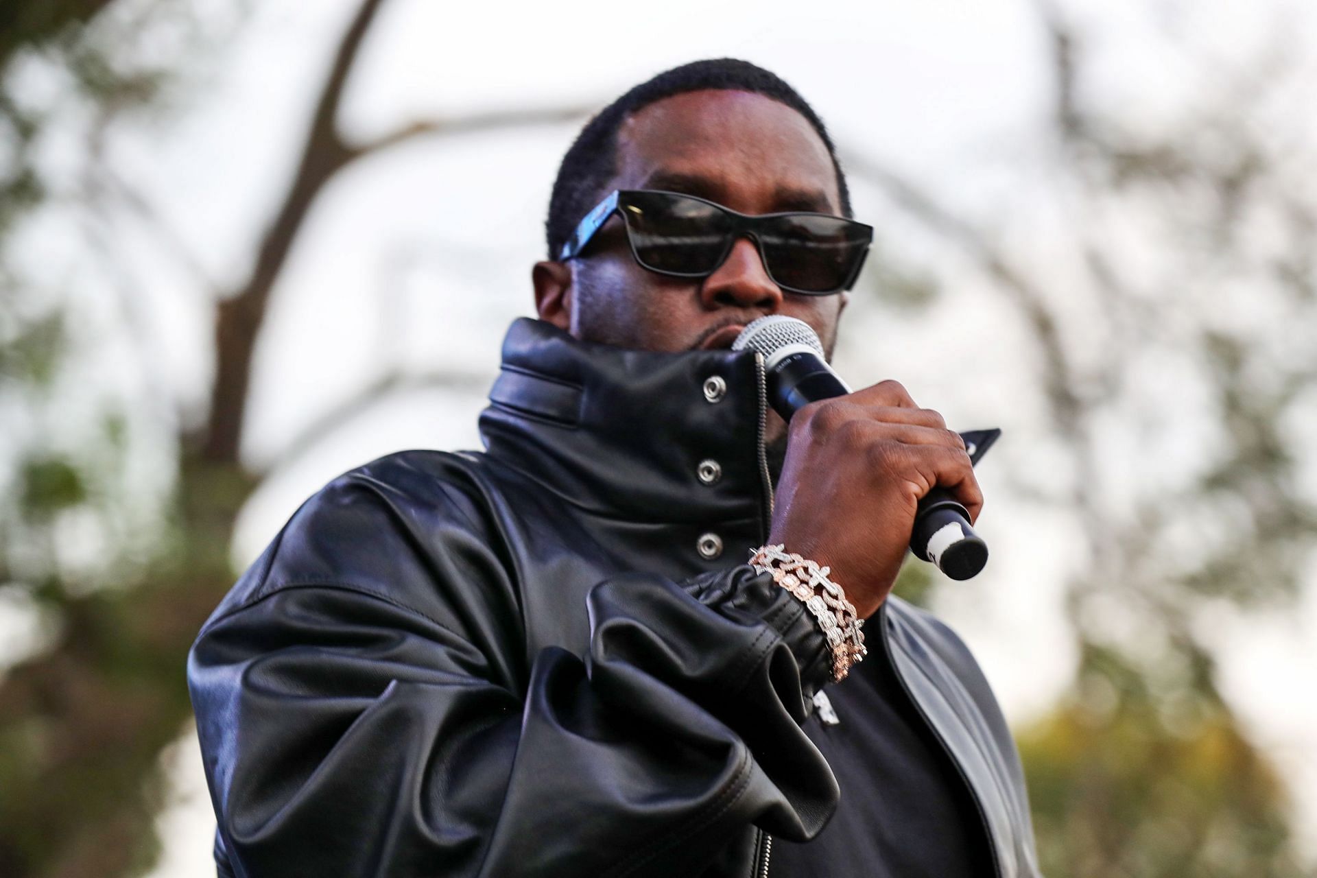 Sean &quot;Diddy&quot; Combs Fulfills $1 Million Pledge To Howard University At Howard Homecoming &ndash; Yardfest - Source: Getty