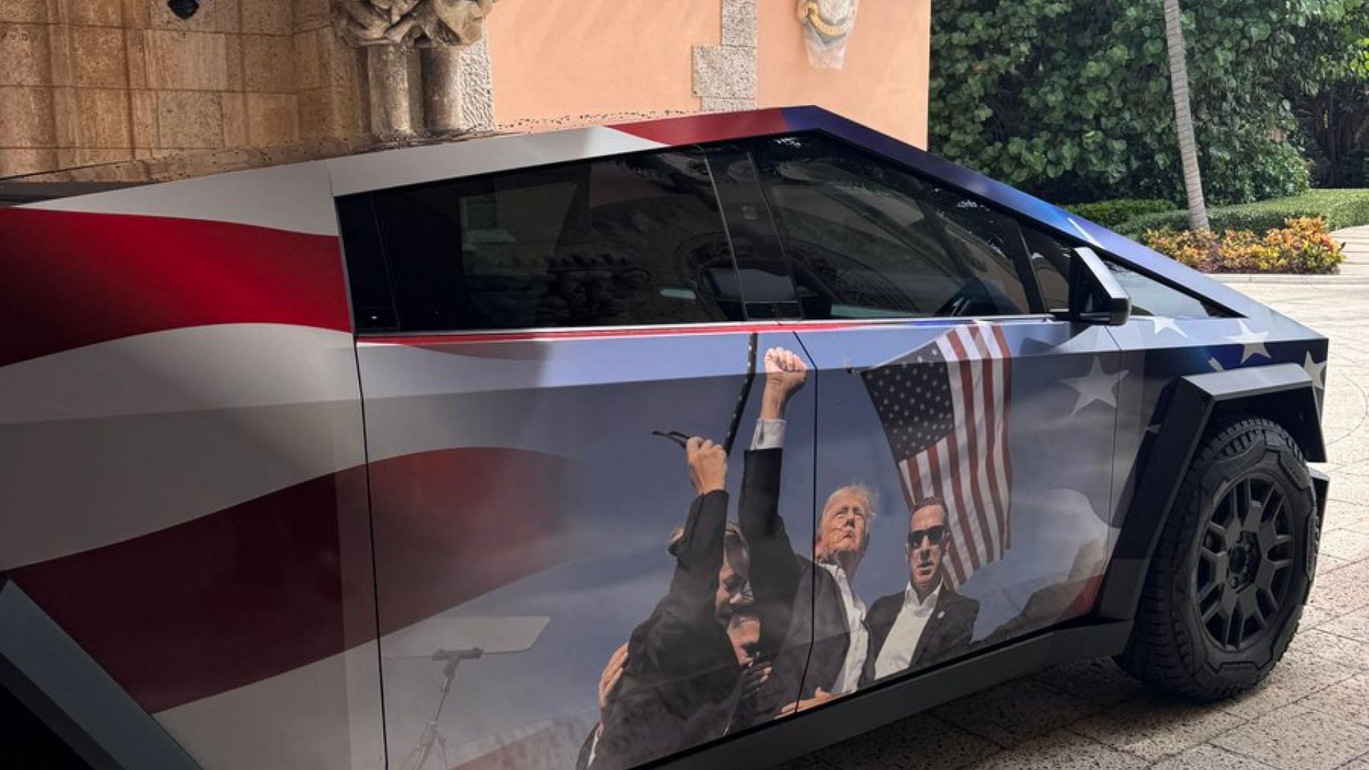 A gift from Adin for Trump, parked outside the Mar-a-Lago in Florida (Image via BoLoudon/X)