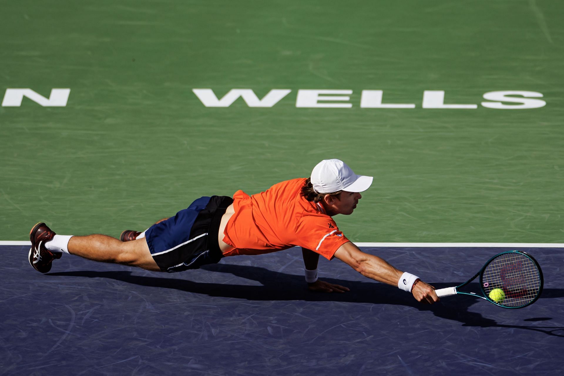 Alex de Minaur attempting a far-reaching ball at Indian Wells Masters 2024 (Getty Images)