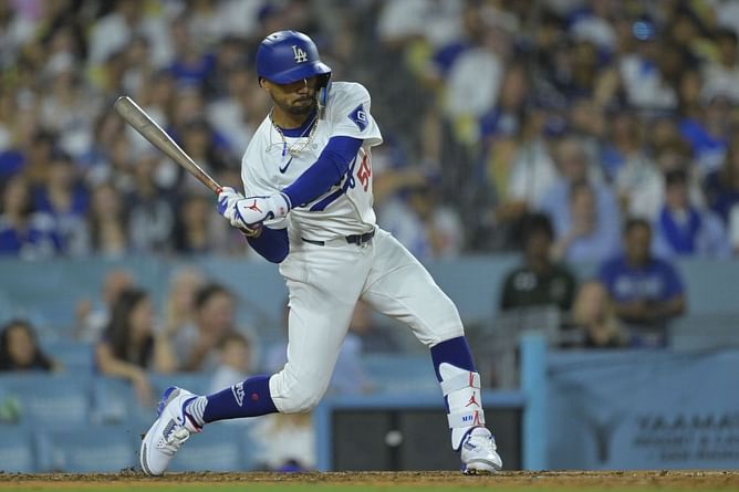 Mookie Betts reveals why he never wanted to be a switch-hitter after being questioned by Dodgers superfan Bryan Cranston: "I was a little guy"