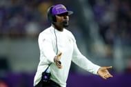 Brian Flores at Tennessee Titans vs. the Minnesota Vikings (source: Getty)